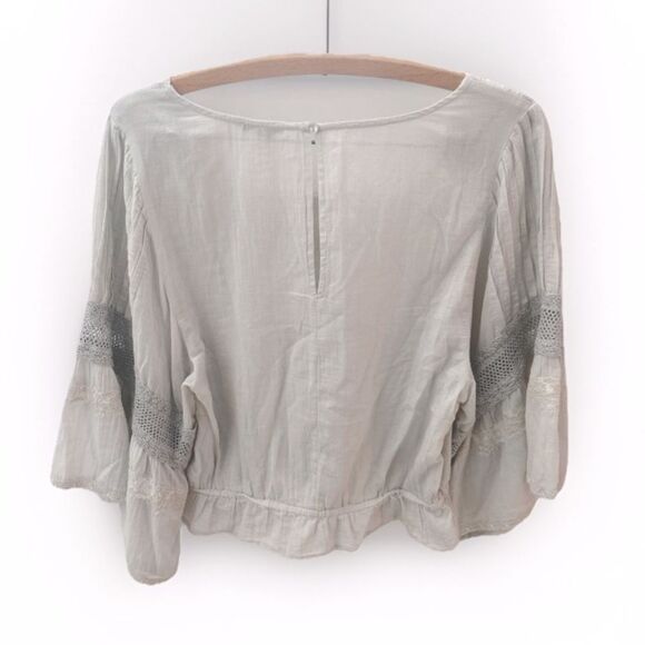 AMERICAN EAGLE Embroidered Bell Sleeve Blouse Women’s Small Boho Peasant Hippie - Picture 9 of 13